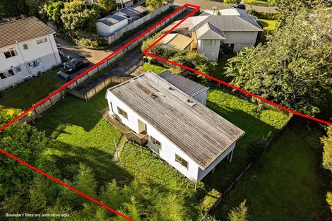 Photo of property in 10 Denver Avenue, Sunnyvale, Auckland, 0612