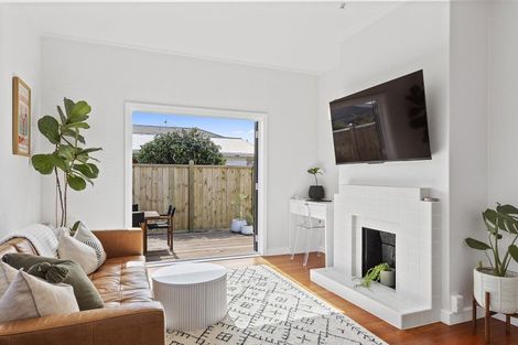 Photo of property in 439 Broadway, Miramar, Wellington, 6022