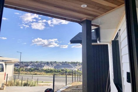 Photo of property in 39 Pakaraka Drive, Papakura, 2110