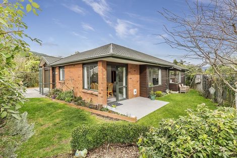 Photo of property in 6 Gee Street, Tawa, Wellington, 5028