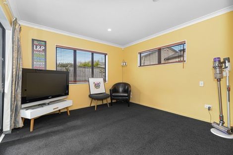 Photo of property in 13 Dixon Road, Fitzroy, Hamilton, 3206