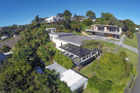 Photo of property in 77 Lorenzen Bay Road, Raglan, 3225