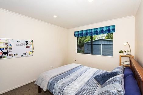 Photo of property in 4 Curlew Place, One Tree Point, 0118