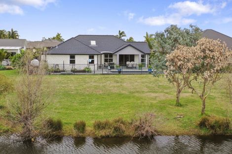 Photo of property in 48 Cassinia Close, Papamoa Beach, Papamoa, 3118