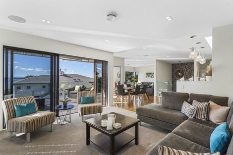 Photo of property in 17 Sea View Terrace, Cockle Bay, Auckland, 2014