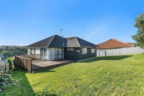 Photo of property in 24 Aotea Drive, Aotea, Porirua, 5024