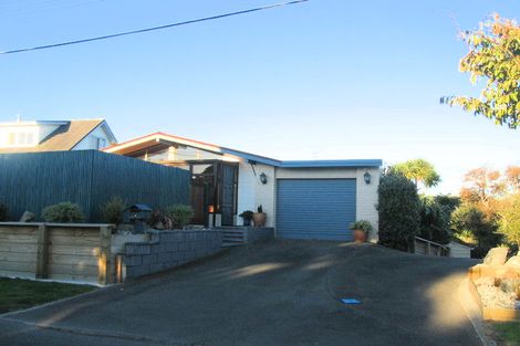 Photo of property in 4 Douglas Street, Paraparaumu Beach, Paraparaumu, 5032