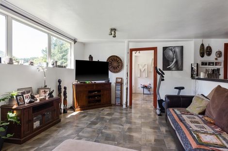 Photo of property in 166 Lindens Road, Mount Pleasant, Blenheim, 7273