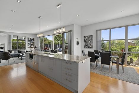 Photo of property in 4 Paraoa Crescent, Omaha, Warkworth, 0986