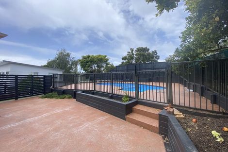 Photo of property in 6 Regal Place, Forrest Hill, Auckland, 0620