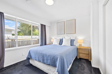 Photo of property in 7 Pinehurst Crescent, Russley, Christchurch, 8042