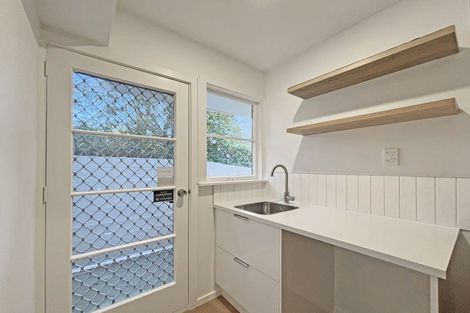 Photo of property in 35 Hackthorne Road, Cashmere, Christchurch, 8022