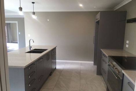 Photo of property in 64 Watkins Drive, Rangiora, 7400