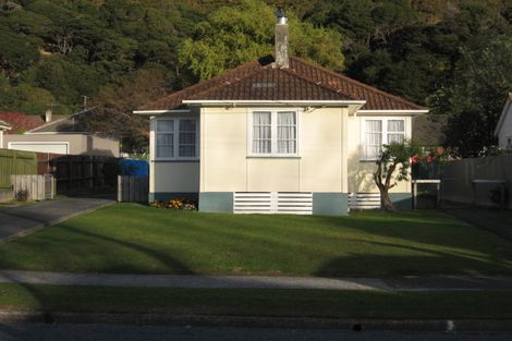 Photo of property in 12 Prouse Crescent, Naenae, Lower Hutt, 5011