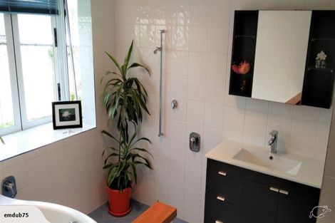 Photo of property in 185 Kitchener Road, Pukekohe, 2120