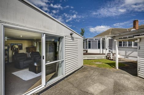 Photo of property in 71 Latham Street, Marewa, Napier, 4110