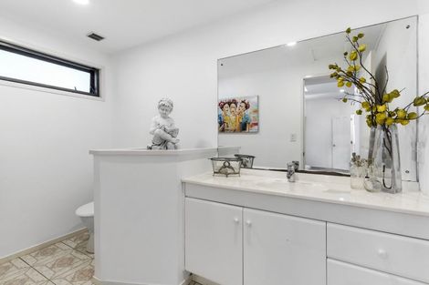 Photo of property in 23 Gillard Place, Eastern Beach, Auckland, 2012