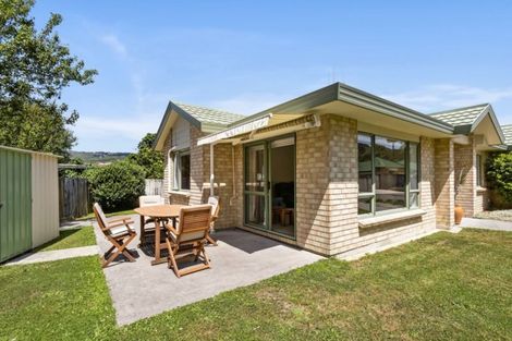 Photo of property in 1c Kereru Bend, Tawa, Wellington, 5028