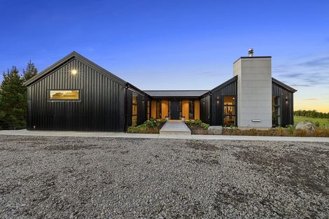 Photo of property in 1640 Mangorei Road, Mangorei, New Plymouth, 4371