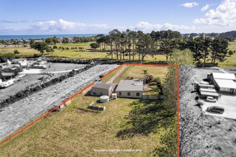 Photo of property in 36 Waitai Street, Castlecliff, Whanganui, 4501