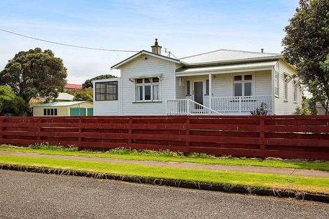 Photo of property in 6 Surrey Street, Patea, 4520