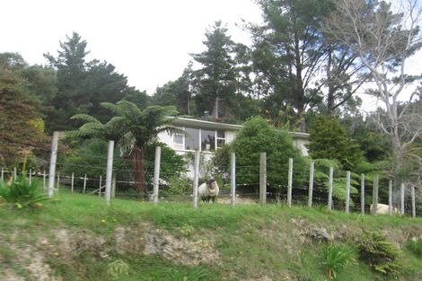 Photo of property in 216 Moores Valley Road, Wainuiomata, 5373