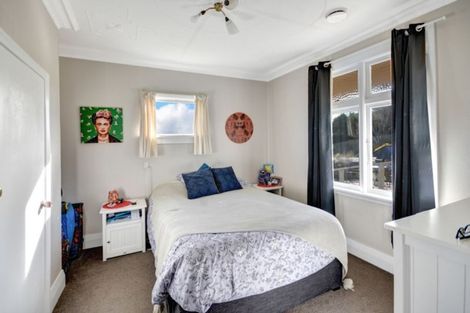 Photo of property in 10 Chatham Street, Waihola, Milton, 9073