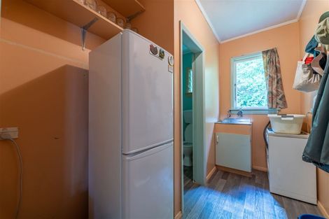 Photo of property in 58 Timaru Road, Waimate, 7924