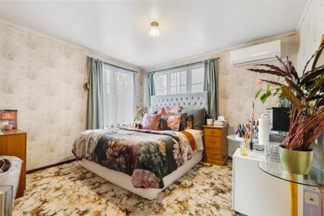 Photo of property in 318 Swanson Road, Henderson, Auckland, 0610