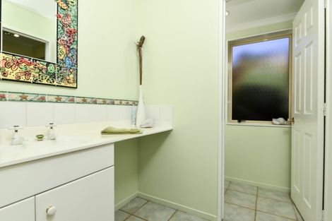 Photo of property in 19 Mangakoea Place, St Andrews, Hamilton, 3200