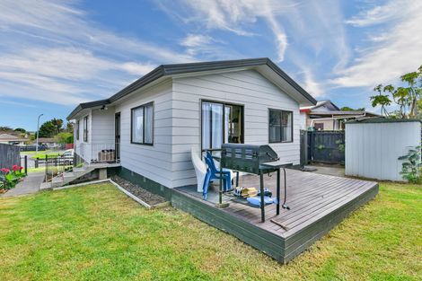 Photo of property in 2/4 Martha Lane, Weymouth, Auckland, 2103