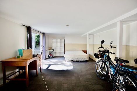 Photo of property in 5 Norman Road, Titirangi, Auckland, 0604