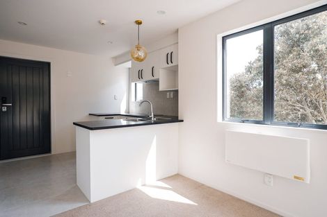 Photo of property in Rf202b, 29/18 Hewlett Road, Massey, Auckland, 0614