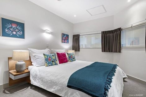 Photo of property in Stadium Garden Flats, 316/107 Thorndon Quay, Pipitea, Wellington, 6011