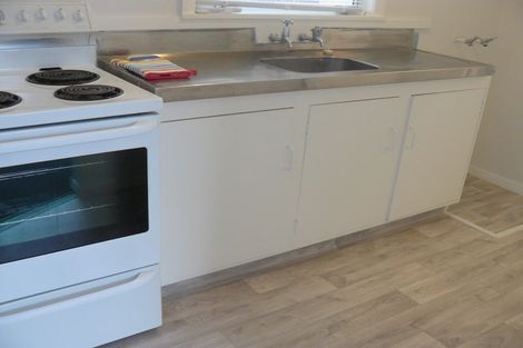 Photo of property in 3/92 Parkers Road, Tahunanui, Nelson, 7011