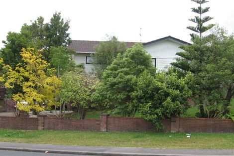 Photo of property in 6 West Harbour Drive, West Harbour, Auckland, 0618