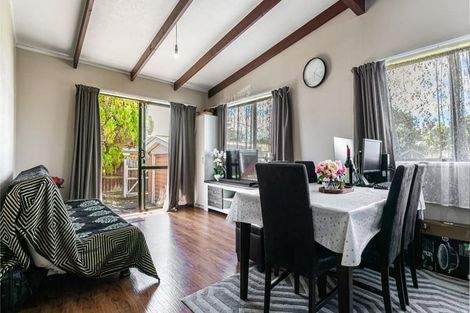Photo of property in 24 West Coast Road, Glen Eden, Auckland, 0602
