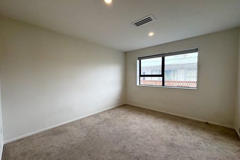 Photo of property in 13a Blue Way, Glendene, Auckland, 0602