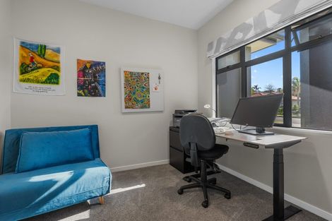 Photo of property in 240 Castlewold Drive, Bethlehem, Tauranga, 3110