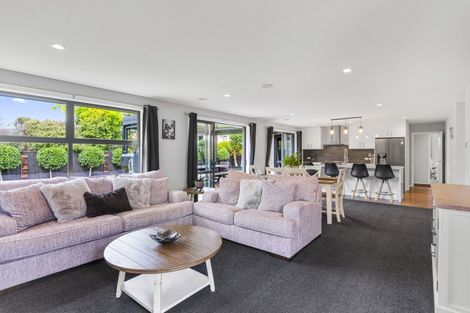 Photo of property in 47 San Priamo Place, Paraparaumu Beach, Paraparaumu, 5032