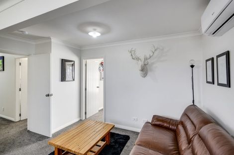 Photo of property in 1122 Jellicoe Street, Mayfair, Hastings, 4122