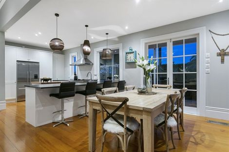 Photo of property in 29 Seaview Avenue, Northcote, Auckland, 0627