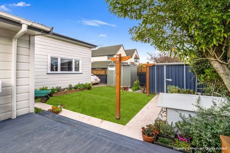 Photo of property in 11 Carow Street, Palmerston North, 4410