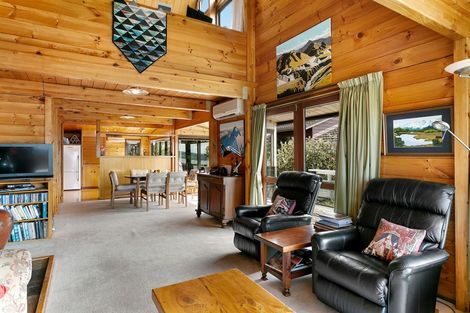 Photo of property in 23 Ewing Grove, Acacia Bay, Taupo, 3330