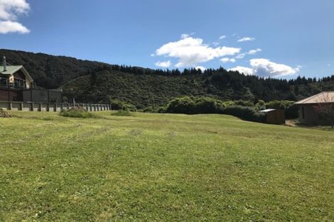 Photo of property in 26 Harbour View Heights, Picton, 7220