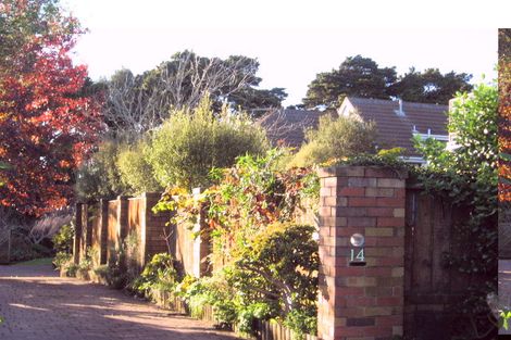 Photo of property in 14 Lemonwood Place, The Gardens, Auckland, 2105