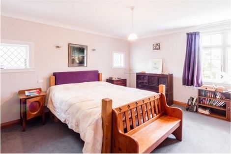 Photo of property in 72 Raroa Road, Kelburn, Wellington, 6012