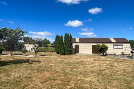 Photo of property in 8 Daffodil Grove, Carterton, 5713