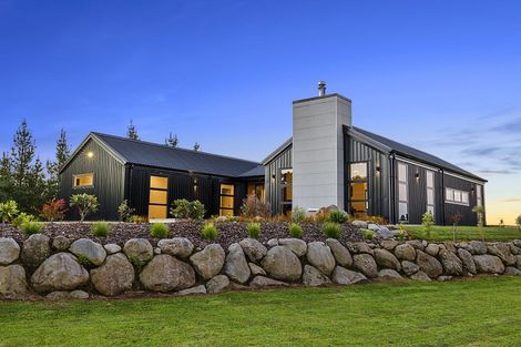 Photo of property in 1640 Mangorei Road, Mangorei, New Plymouth, 4371