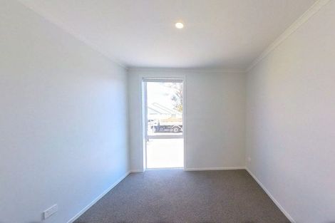 Photo of property in 2 Hauhake Lane, Omokoroa, 3114